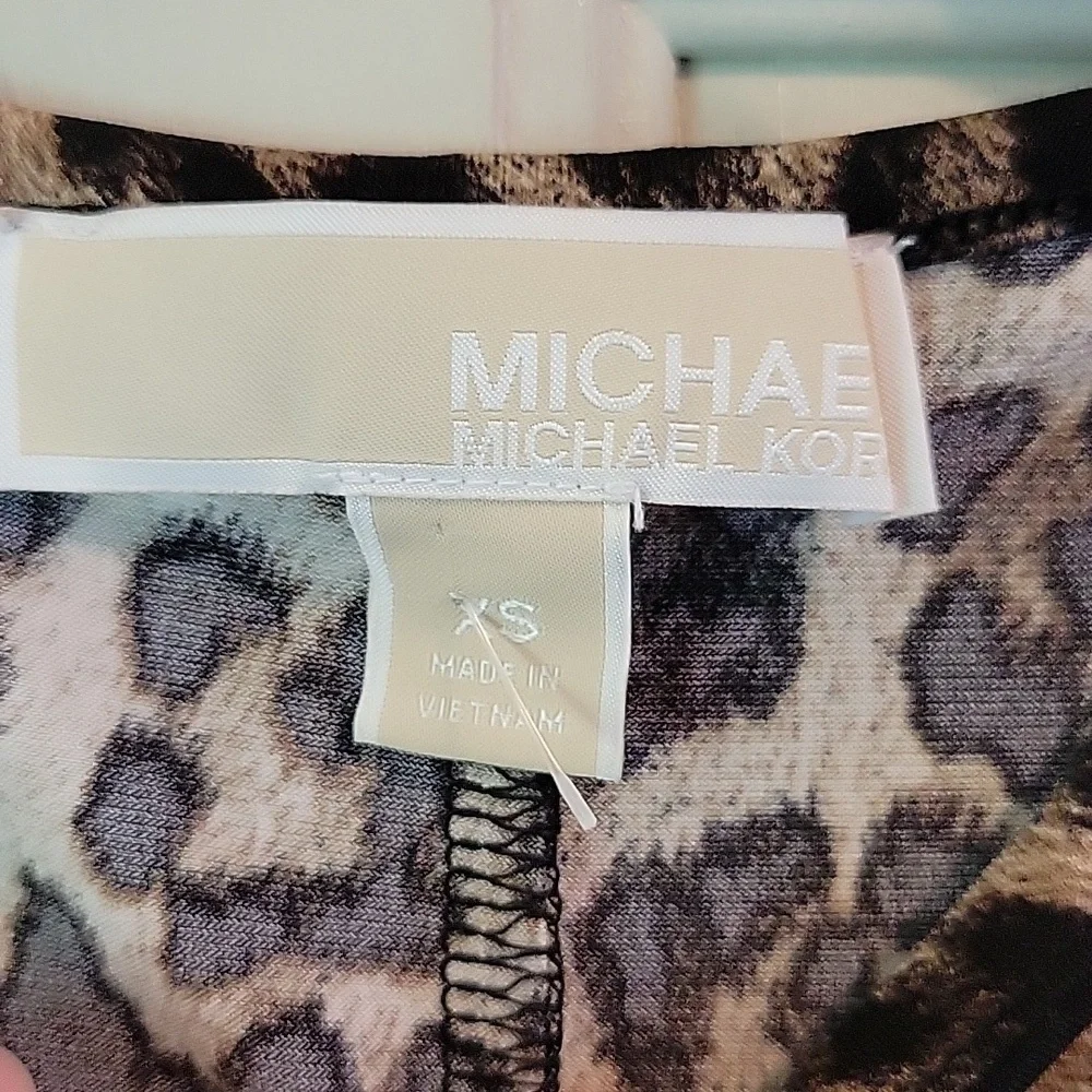 Michael Kors good lightweight